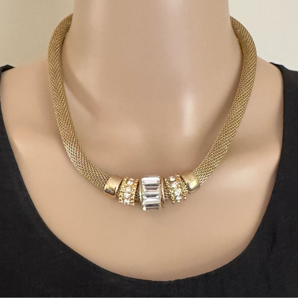 Elegant Gold and Crystal Mesh Necklace NWT